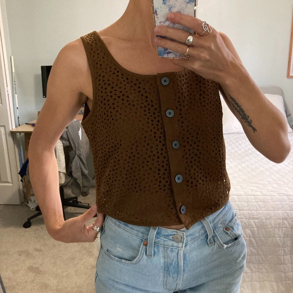 Everlane The Eyelet Tank in Walnut, S